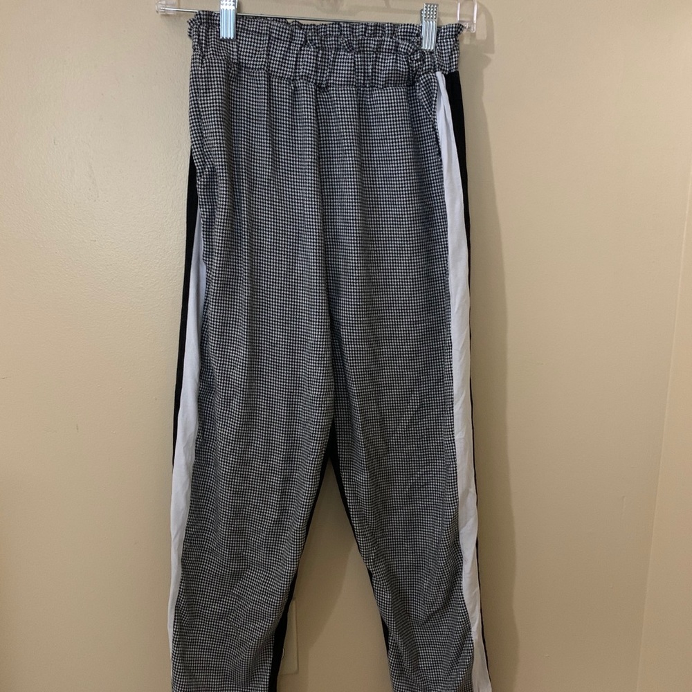 Stretchy pants